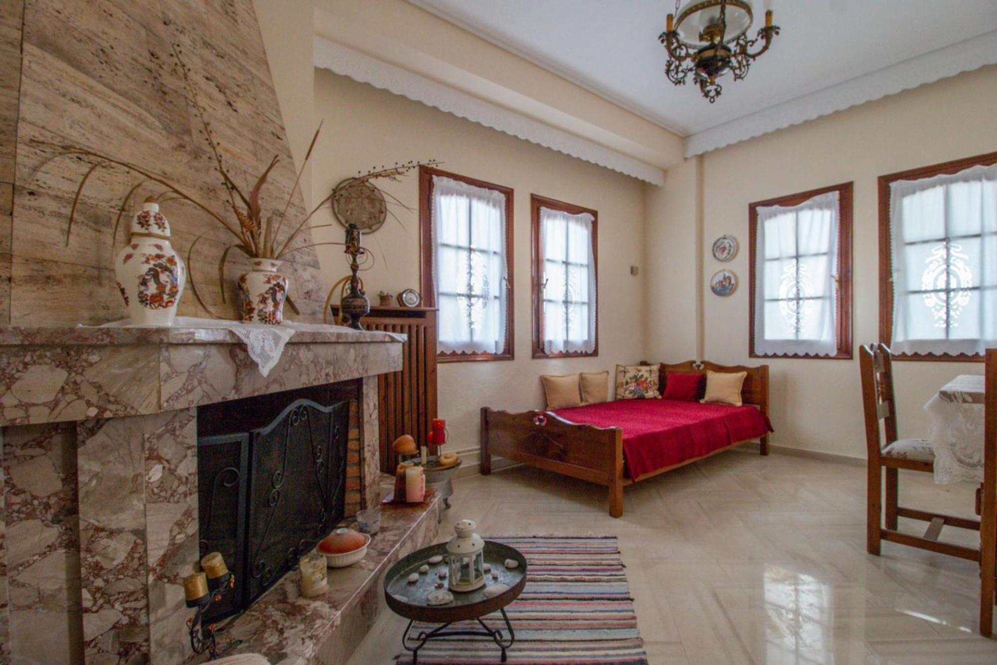 Zina Agios Dimitrios Apartment *